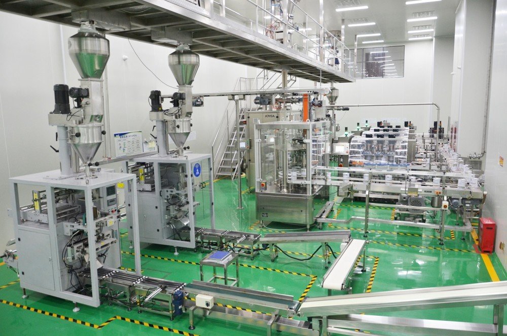 走進雅泰乳業(yè)，探秘十萬級無塵車間生產(chǎn)線